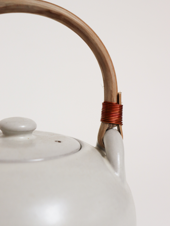 handmade ceramics fairtrade ceramics teapot pebble detail 2