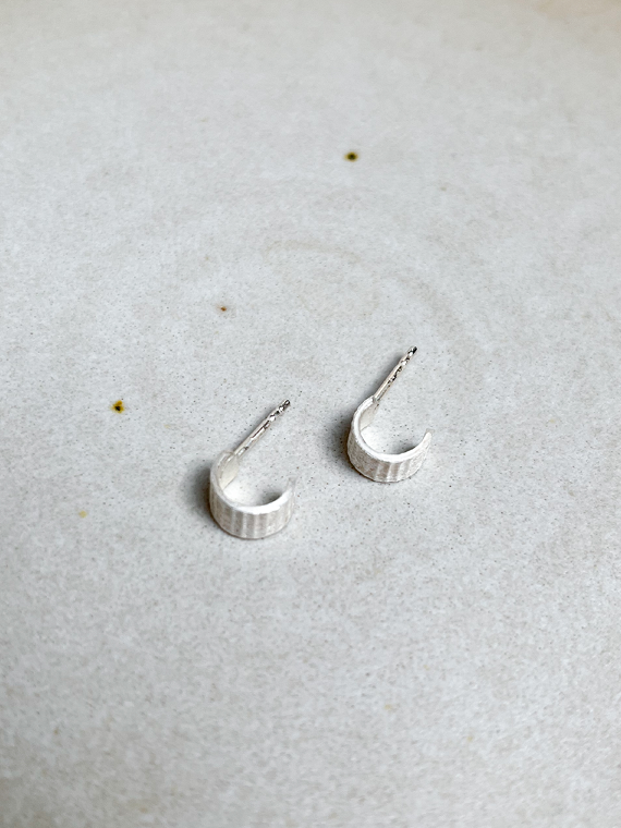 handmade earrings Nolda Vrielink amsterdam jewellery silver earrings 2