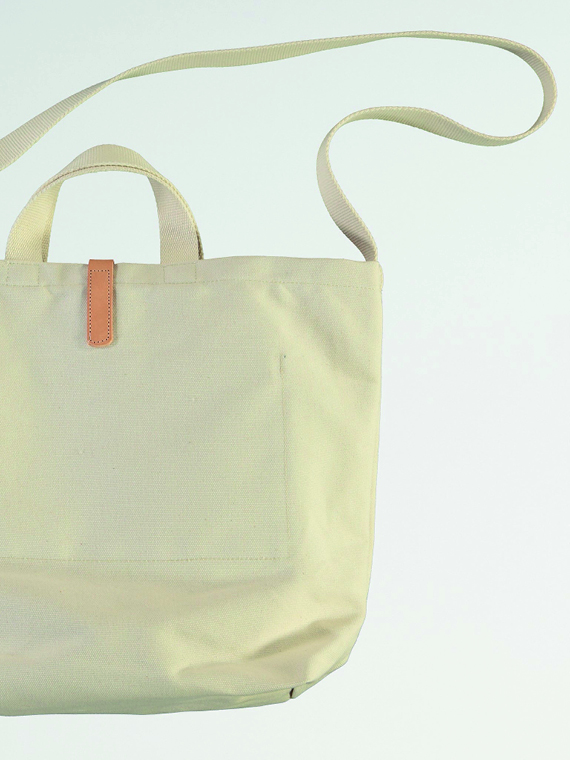girls of dust shop online X Canvas Shopper Bag Medium White Detail Back