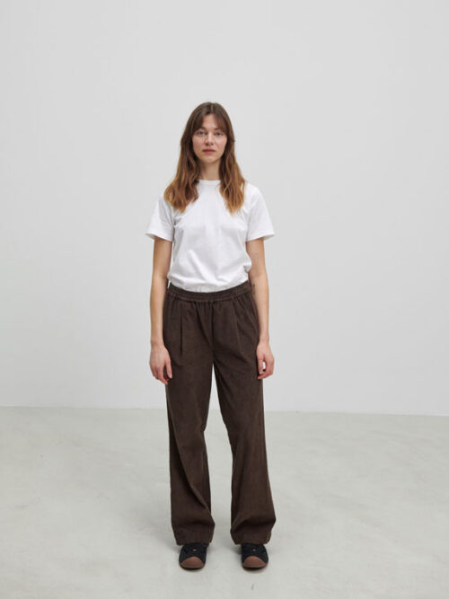 skall studio helena pants dark brown total front cover