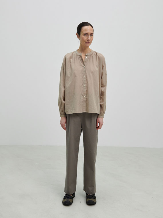 skall studio Cilla shirt roasted brown front total