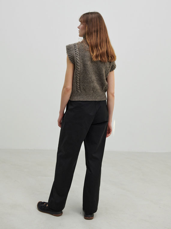 skall shop online magda vest light brown danish wool hand-knitted full back