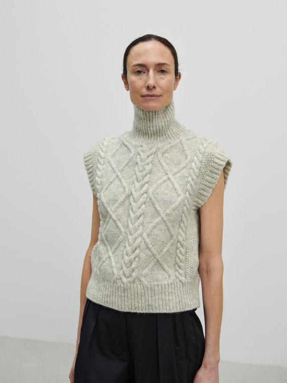 skall shop online magda vest sand danish wool hand-knitted cover