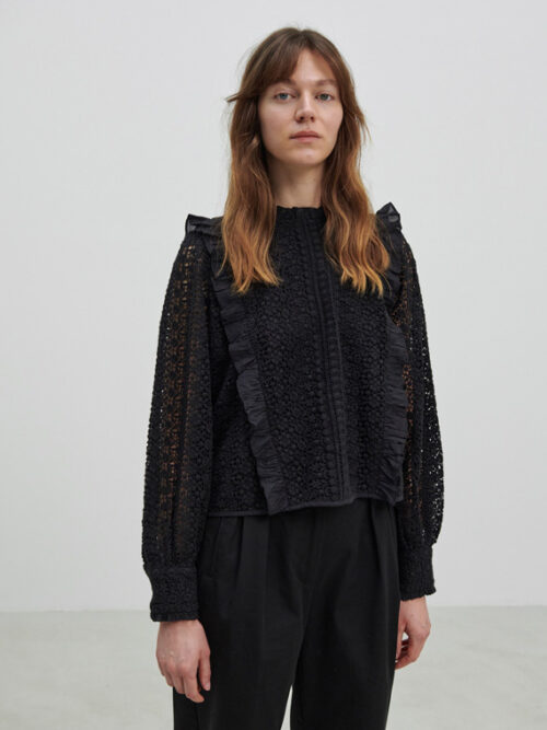 phoebe blouse black skall studio shop online front close