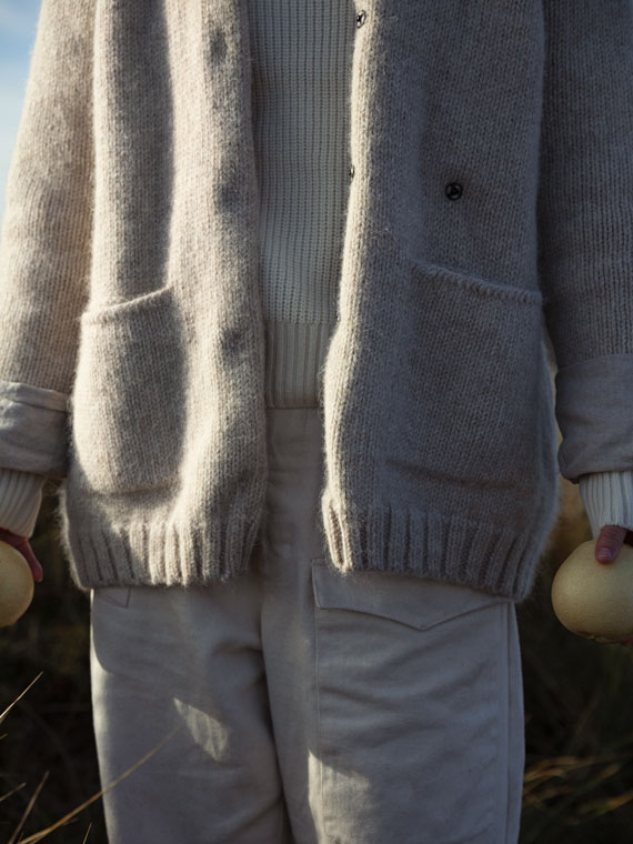 the knitwit stable fant atelier Sukha cardigan woolen cardigan wollen vest grain long detail pockets