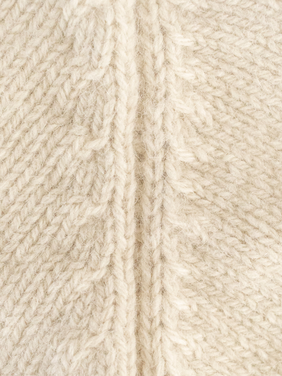 the knitwit stable fant atelier Sukha cardigan woolen cardigan wollen vest coconut detail stitch