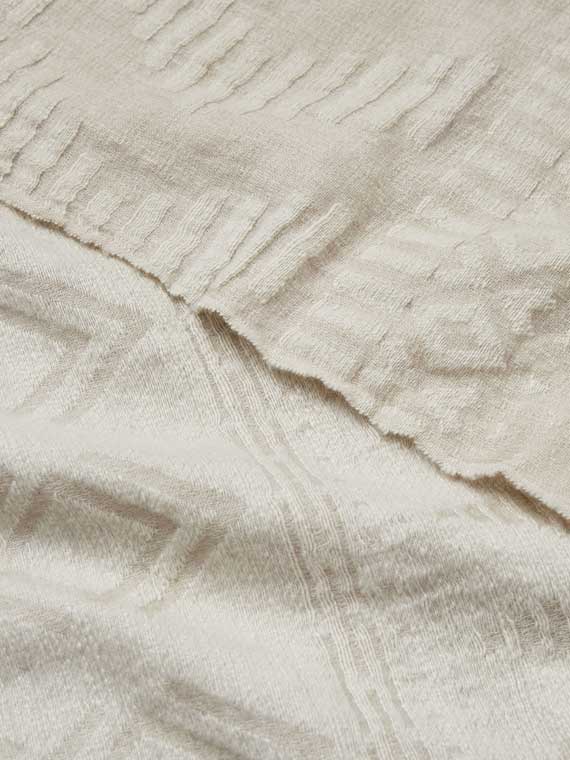 vigdis scarf aiayu silk cashmere blend handmade scarf handloom scarf nepal detail