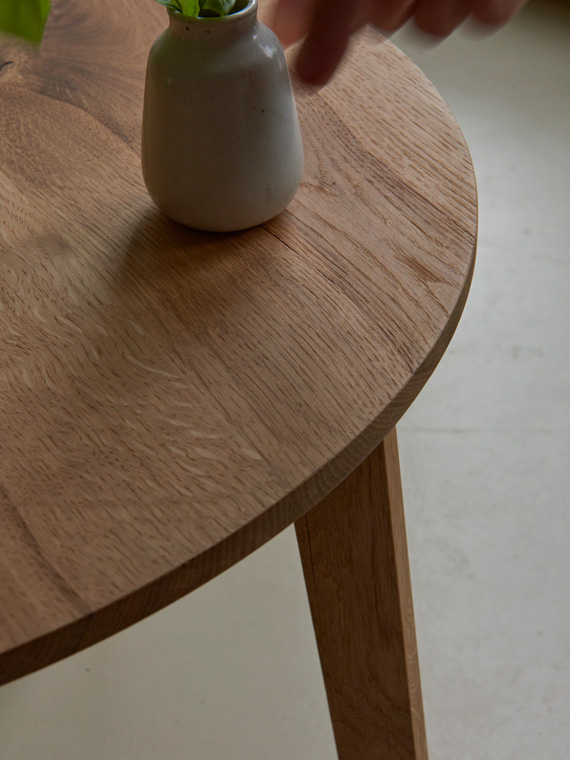 handmade coffee table oak stool oak furniture atelier mooijen handmade furniture detail front