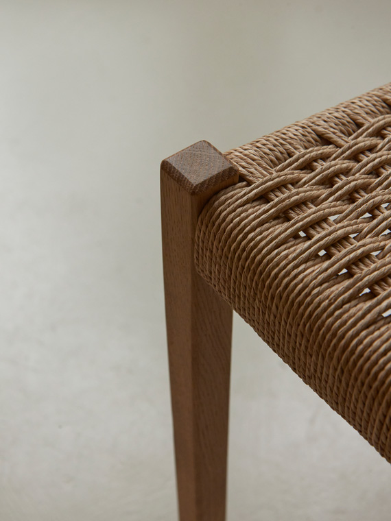 handmade stool oak stool oak furniture atelier mooijen handmade furniture detail weaving