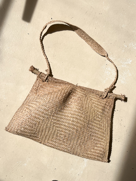 paptu purse by kraho incausa handmade purse handmade bag buriti fiber cover