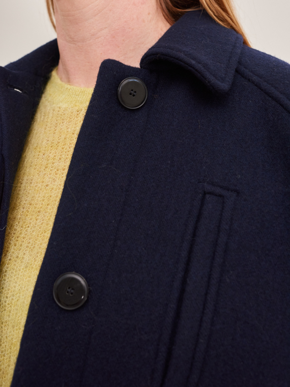 pomandere coat pomandere cabon blue navy woolen jacket woolen sweater detail