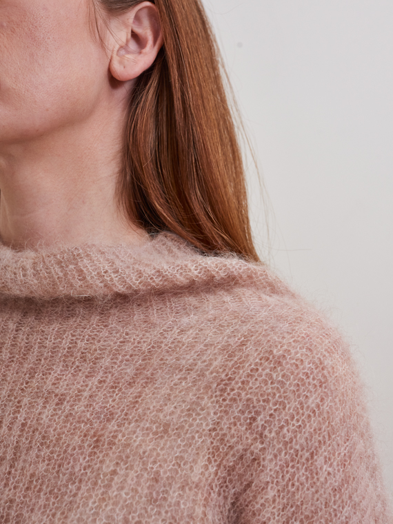 pomandere shop online woolen sweater pomandere antique rose alpaca sweater detail neck