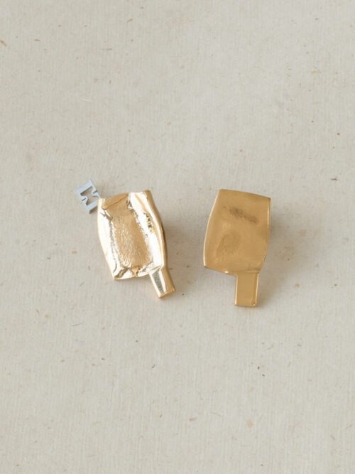 left b earrings roos eek geertje eek piet Hein eek twee-eek jewellery handmade the Netherlands tweek eek jewellery cover