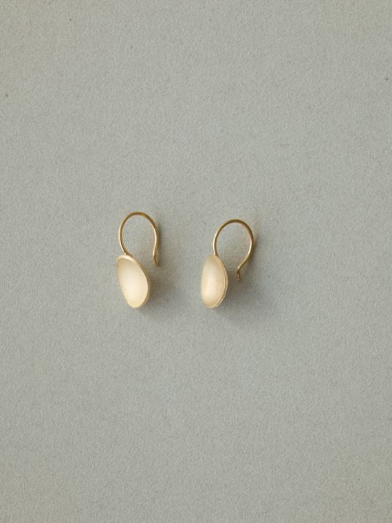 spoon earrings gold handmade jewellery amsterdam nolda vrielink front total