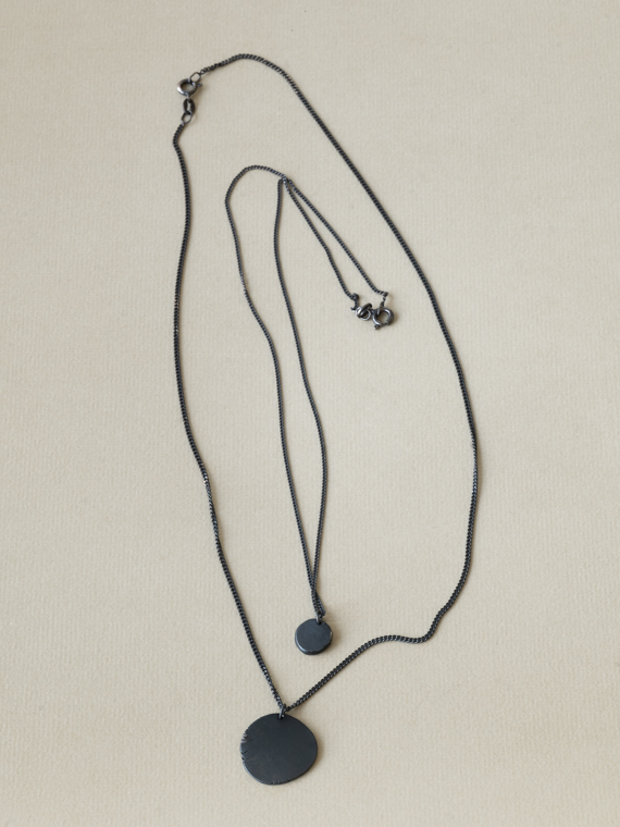 moon necklace oxidized silver fant Martine viergever sierraden handmade jewelry cover