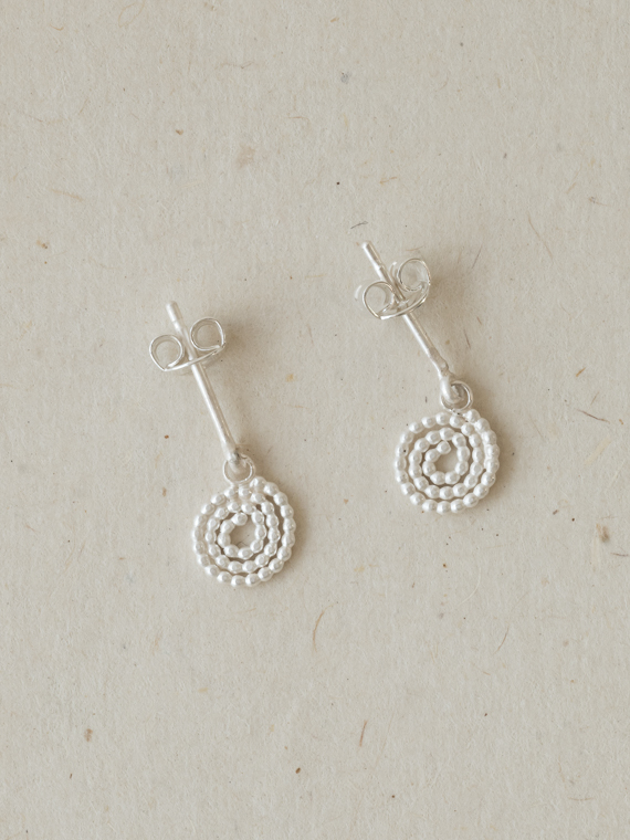spiral earrings nolda vrielink handmade jewelry