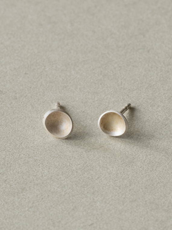 spoon earstuds earrings nolda vrielink handmade jewellery amsterdam silver detail