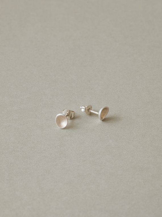 spoon ear studs earrings nolda vrielink handmade jewellery amsterdam silver overview