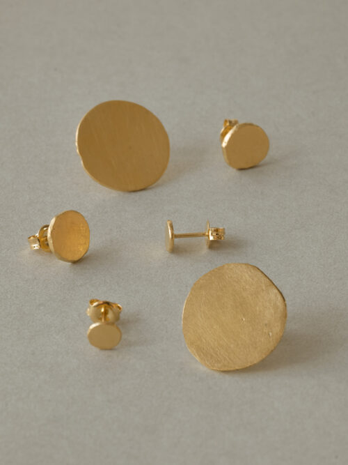 moon earrings fant martine viergever jewellery handmade Rotterdam gold 3 sizes