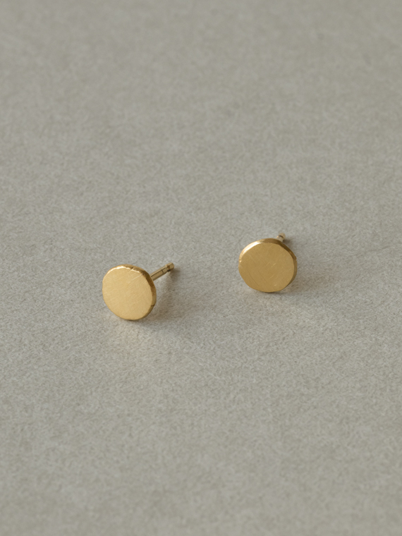 moon earrings fant martine viergever jewellery handmade Rotterdam gold small 2