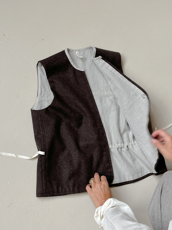 woolen gilet gem fant shop online winter gilet wollen gilet chocolate hands
