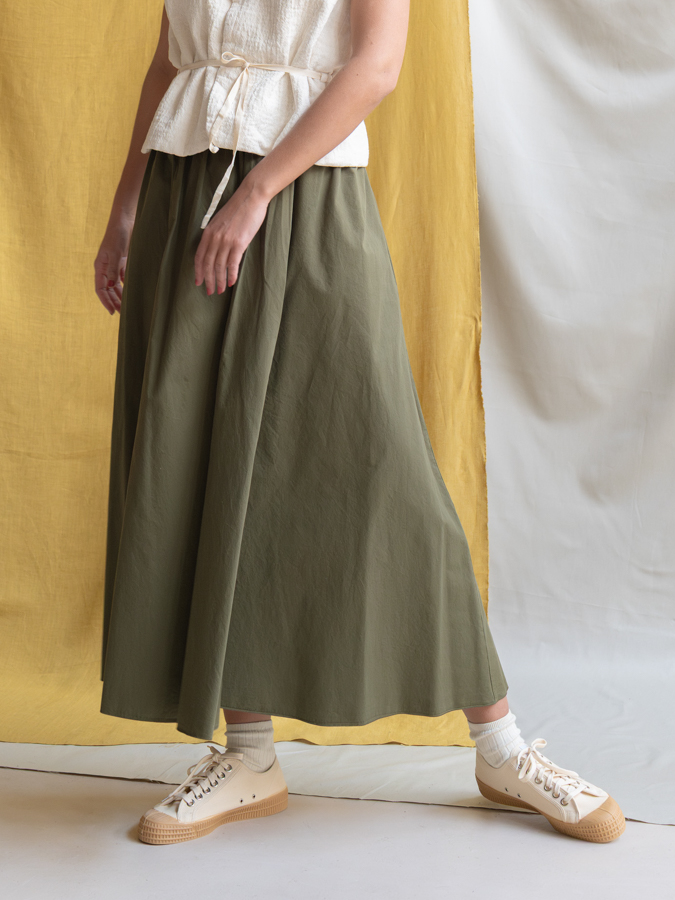 skirt in cotton gabardine pomandere khaki pomandere shop online khaki skirt cover