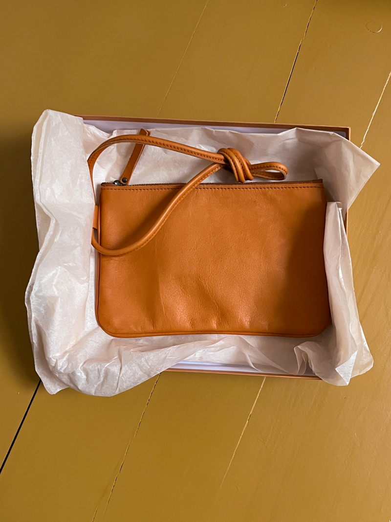 Annemarie sterken atelier sterken handmade leather pouch Tärnsjö Garveri vegetable tanned leather cognac