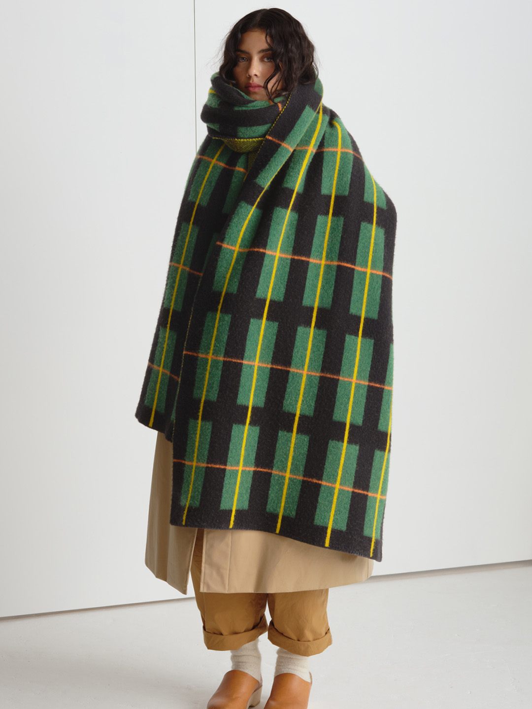 LARGE TARTAN BRUSHED BLANKET SCARF MULTICOLOUR Jo gordon lamb wool
