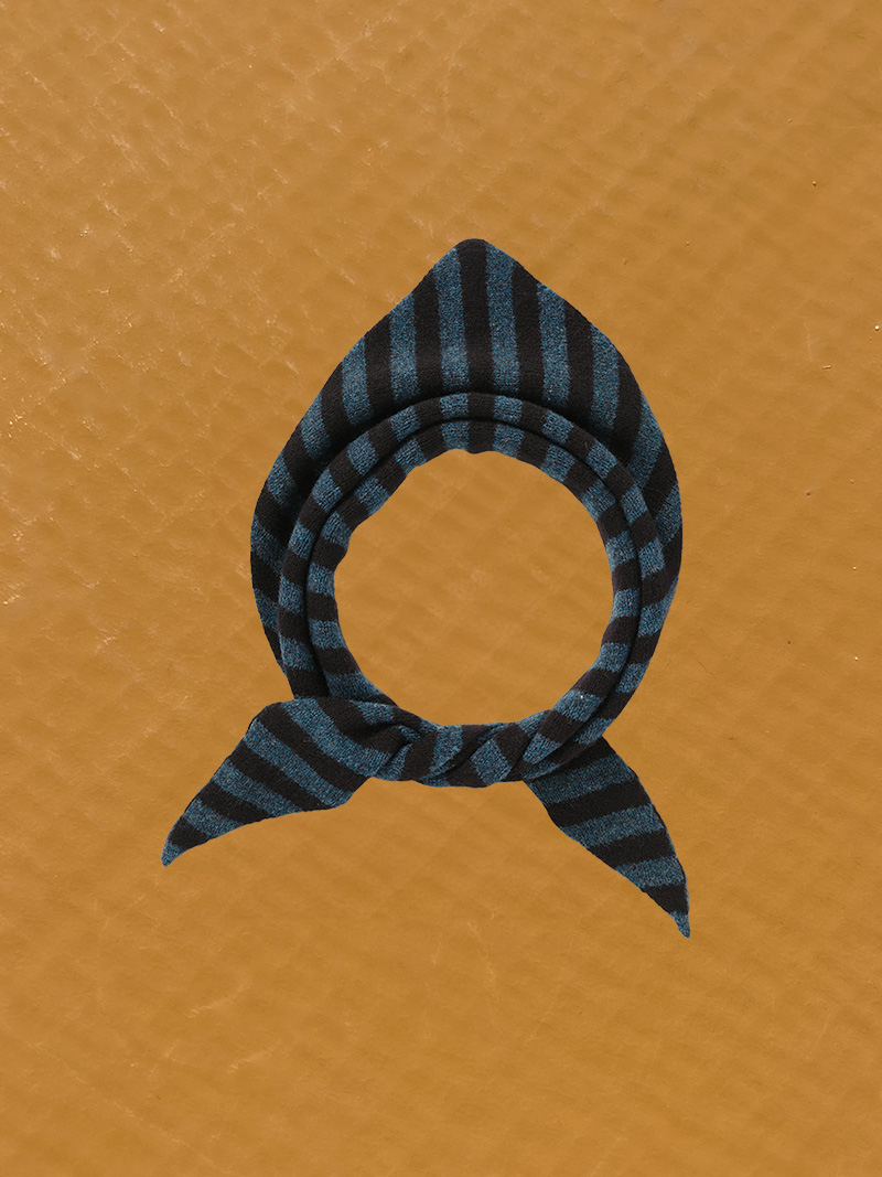 STRIPE TRIANGLE NECKERCHIEF BLACK & LUGANO jo gordon