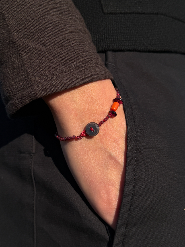 garnet hand knot jewellery gemstones vintage kem x bien model back