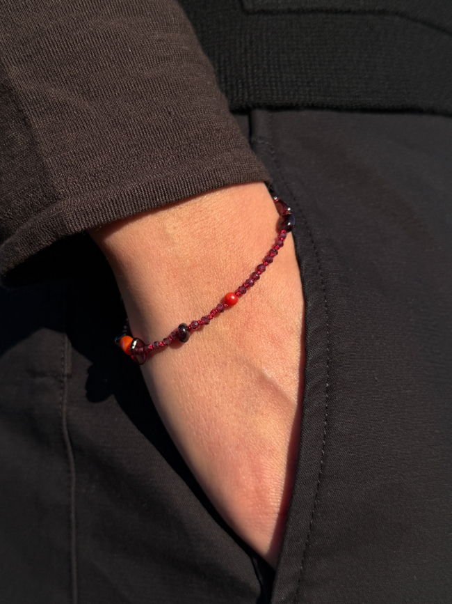 garnet hand knot jewellery gemstones vintage kem x bien model front