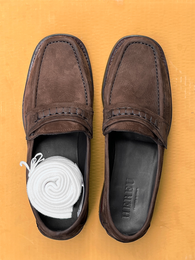 BORADA BORDÓN NOBUCK brown calf leather hereu craftsmanship handmade moccasin cover