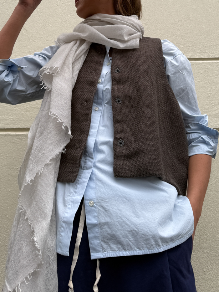 gilet luna ash green belgian linen fant the netherlands dutch sustainable design cover