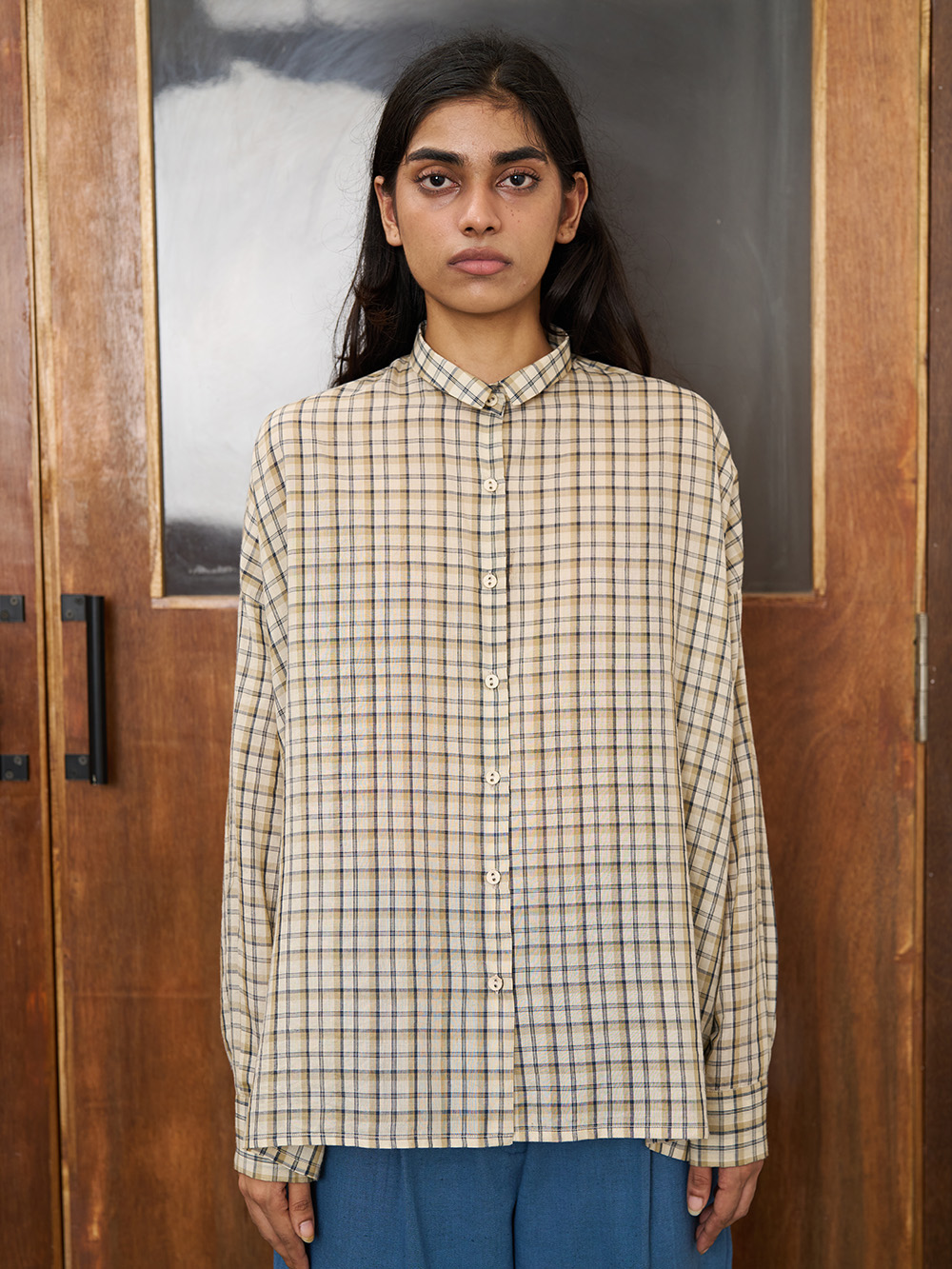 corin shirt charcoal beige checks cotton silk runawau bicycle close up
