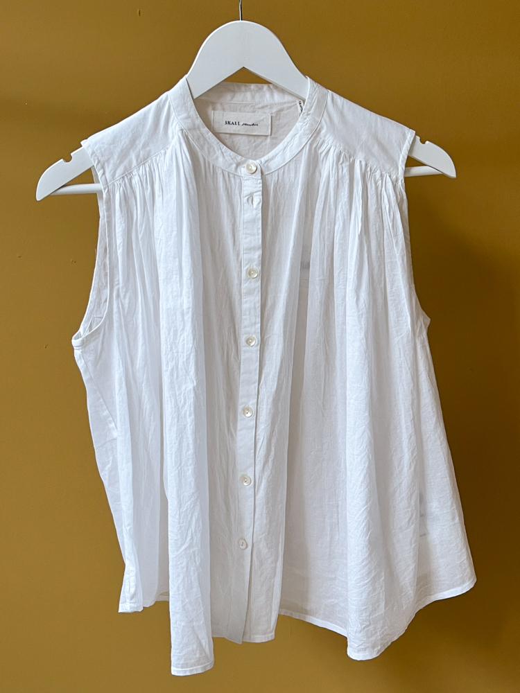 louise top optic white organic cotton skall studio denmark india