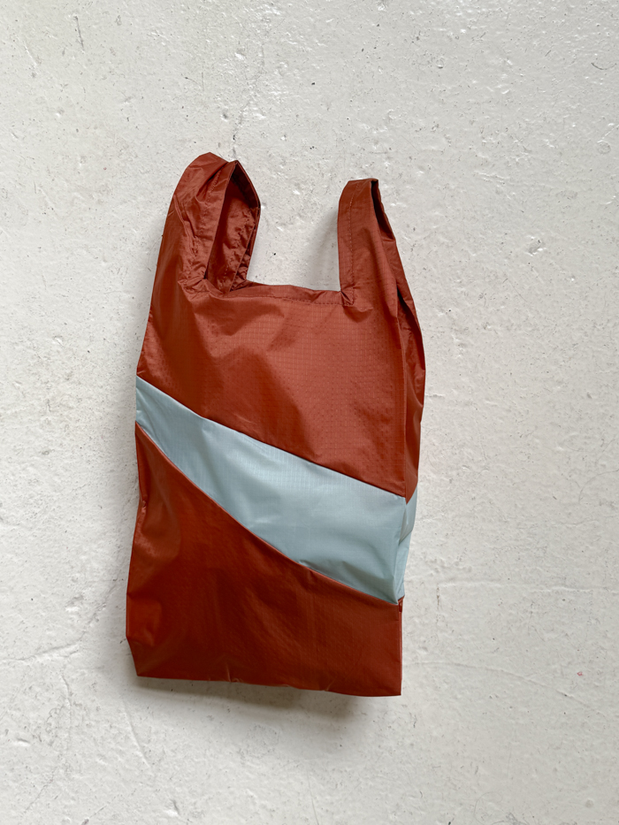 the new shopping bag medium susan bijl rotterdam sustainable ripstop fabric waterproof cinnamon surf spray cover
