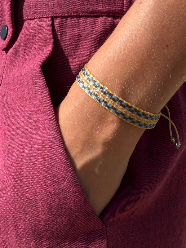 bracelet handloom guanabana es espana spain guatemala handmade waterproof handknitted jewelry product green pink